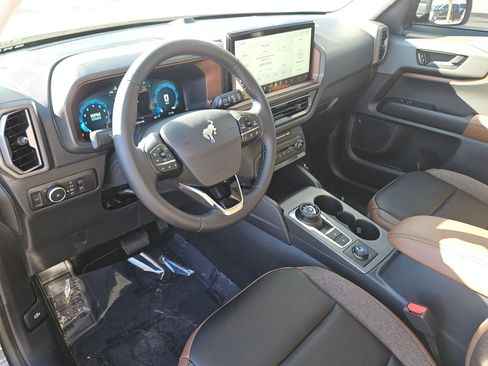 New 2025 Ford Bronco Sport Outer Banks image 8