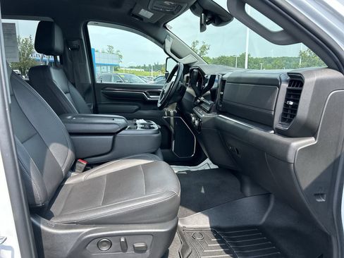 Used 2024 Chevrolet Silverado 2500 LTZ AWD/4WD image 15