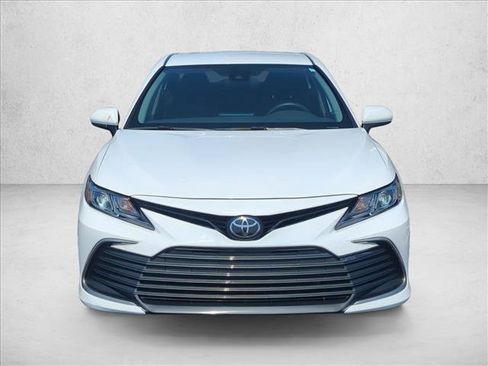 Certified 2022 Toyota Camry LE FWD image 2