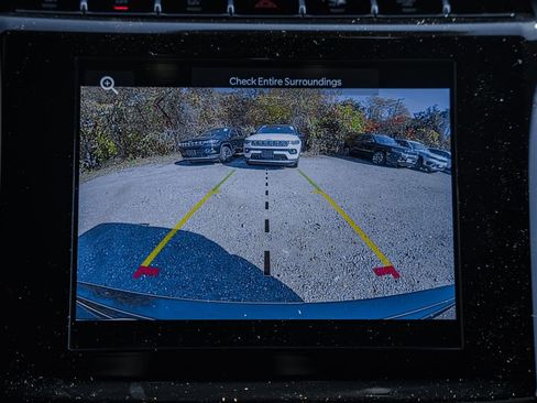 New 2025 Jeep Grand Cherokee Laredo X w/ Luxury Tech Group I image 40