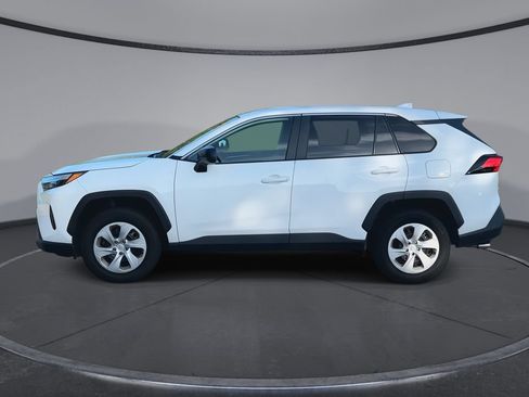Used 2024 Toyota RAV4 LE FWD image 5