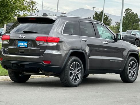 Used 2019 Jeep Grand Cherokee Limited w/ Luxury Group II AWD/4WD image 2