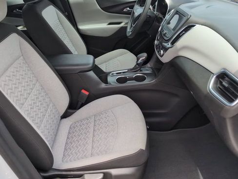 Certified 2023 Chevrolet Equinox LS FWD image 26