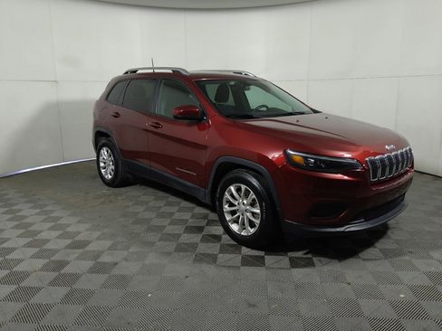 Used 2020 Jeep Cherokee Latitude w/ Cold Weather Group FWD image 13
