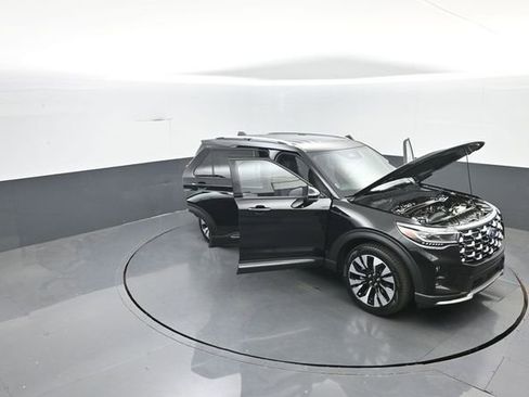 New 2026 Ford Explorer Platinum w/ LUX Leather Package AWD/4WD image 39