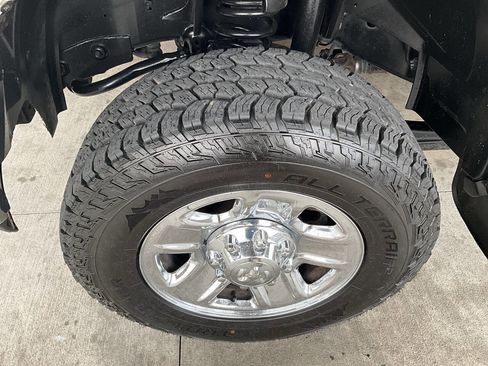 Used 2014 RAM 2500 Tradesman w/ Chrome Appearance Group AWD/4WD image 18