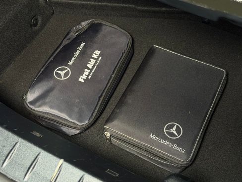 Used 2010 Mercedes-Benz SLK 300 image 14
