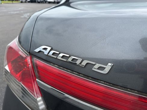 Used 2011 Honda Accord LX image 10
