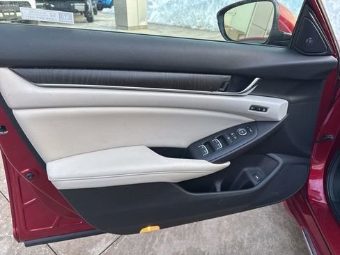 Used 2021 Honda Accord Touring image 22