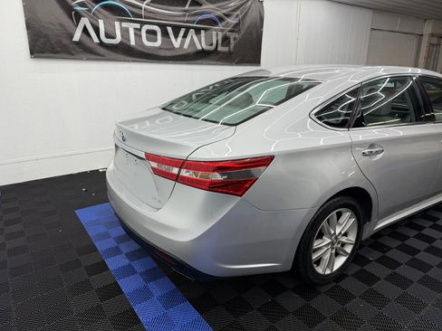 Used 2014 Toyota Avalon XLE image 3
