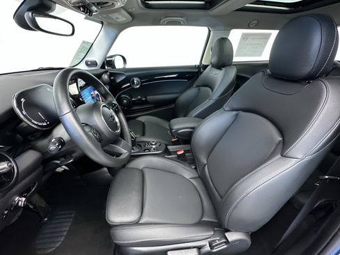 Used 2024 MINI Cooper SE FWD image 13