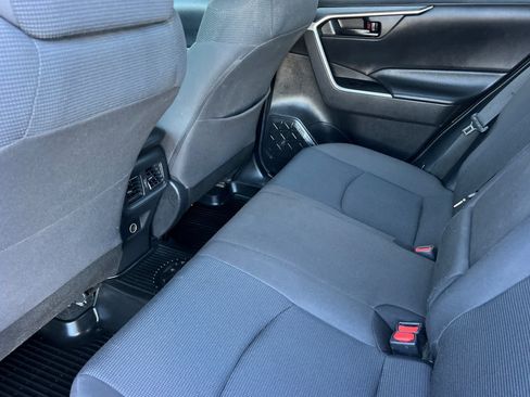 Used 2020 Toyota RAV4 LE w/ All Weather Liner Package AWD/4WD image 4