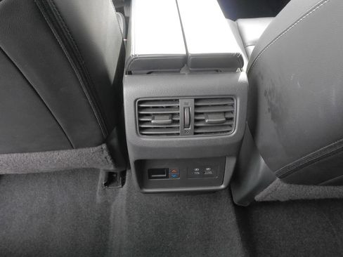 Used 2023 Nissan Rogue SL w/ SL Premium Package image 21