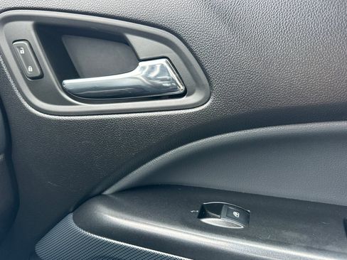 Certified 2018 Chevrolet Colorado Z71 w/ Z71 Midnight Edition image 21