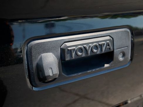 Used 2019 Toyota Tacoma SR w/ SR Convenience Package AWD/4WD image 13