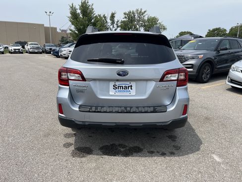 Used 2015 Subaru Outback 3.6R Limited AWD/4WD image 10