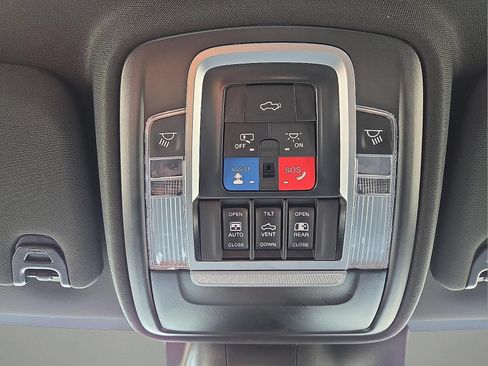 Used 2024 RAM 2500 Limited AWD/4WD image 21
