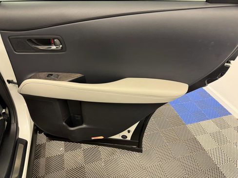 Used 2013 Lexus RX 350 FWD w/ Navigation Pkg image 17