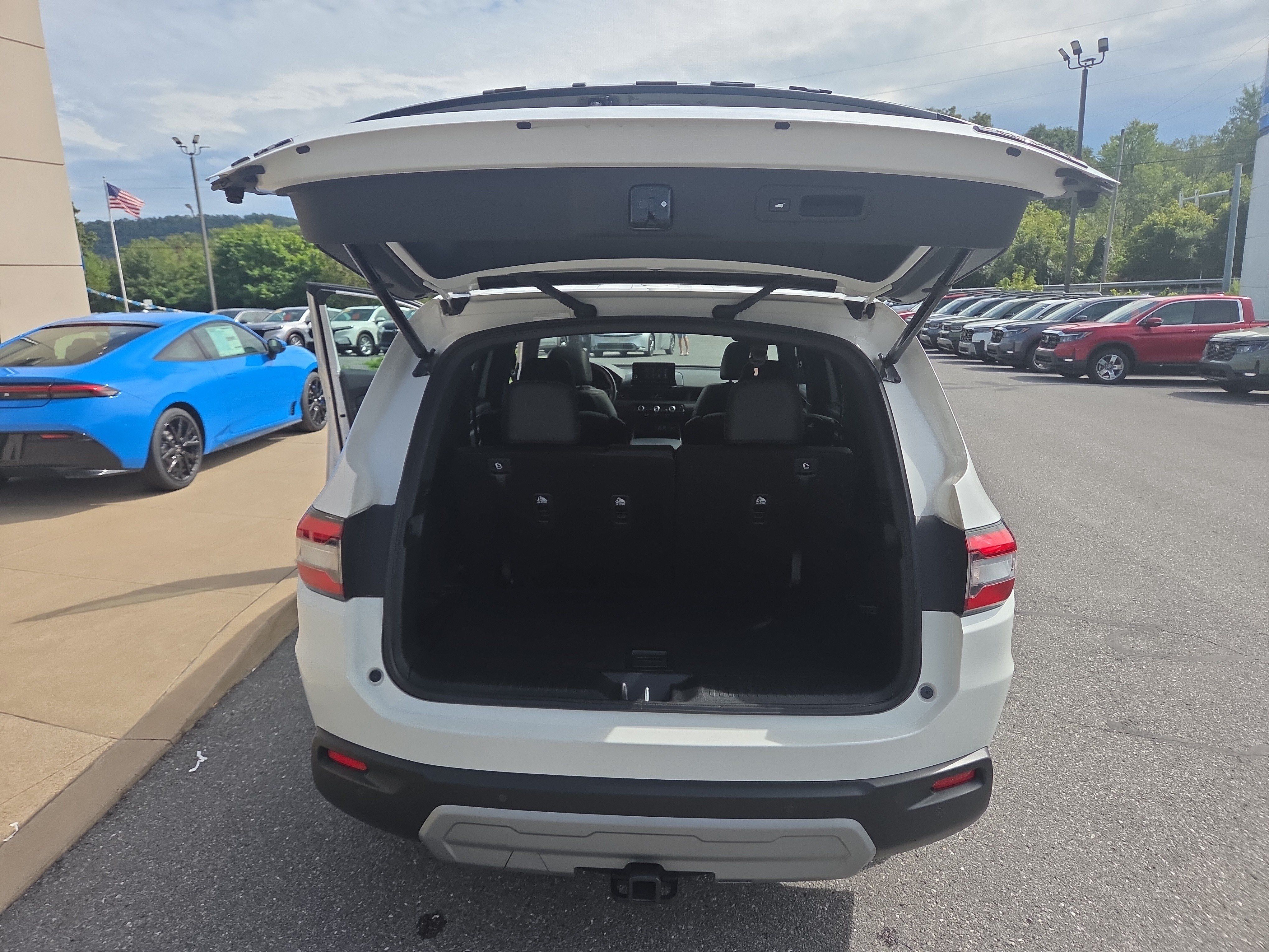 Used 2024 Honda Pilot TrailSport image 12