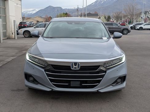 Used 2021 Honda Accord Touring image 11