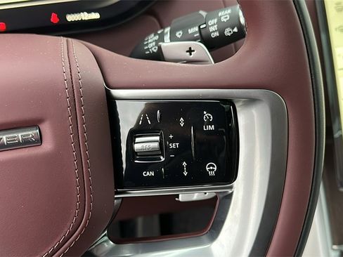 New 2025 Land Rover Range Rover SE image 15
