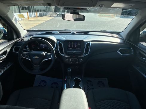 Used 2021 Chevrolet Equinox LT FWD image 19