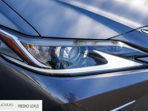 Used 2019 Lexus ES 300h w/ Premium Package FWD image 10