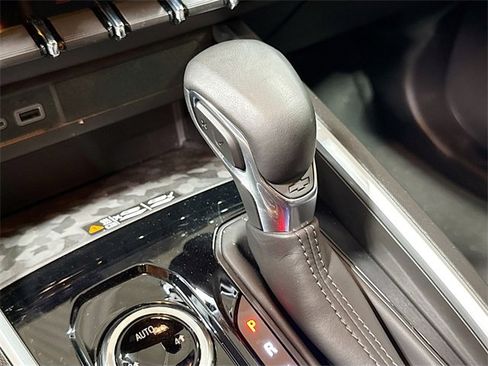 New 2024 Chevrolet Colorado LT w/ LT Convenience Package III image 20