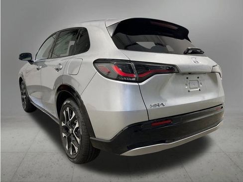 New 2026 Honda HR-V EX-L image 3