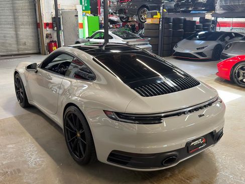 Used 2020 Porsche 911 Carrera RWD image 11