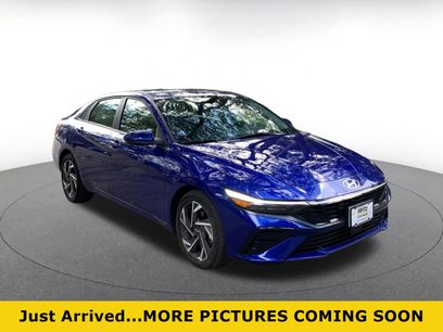 Used 2025 Hyundai Elantra SEL