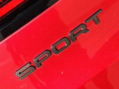 Used 2025 Land Rover Range Rover Sport AWD/4WD image 8