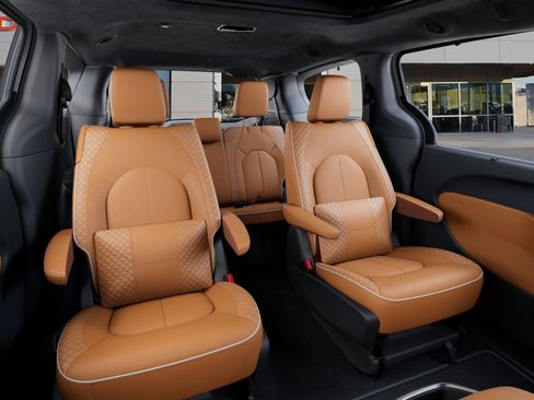 New 2026 Chrysler Pacifica Pinnacle image 15