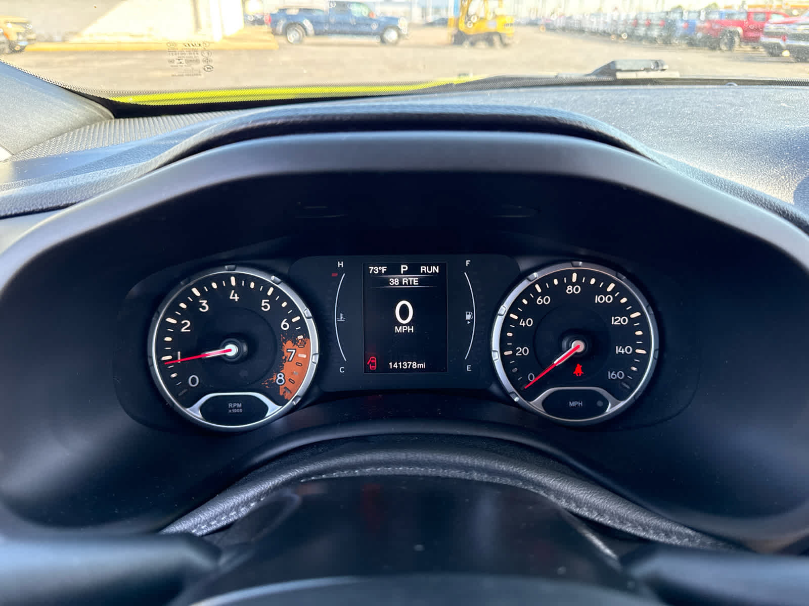 Used 2018 Jeep Renegade Latitude w/ Cold Weather Group FWD image 15