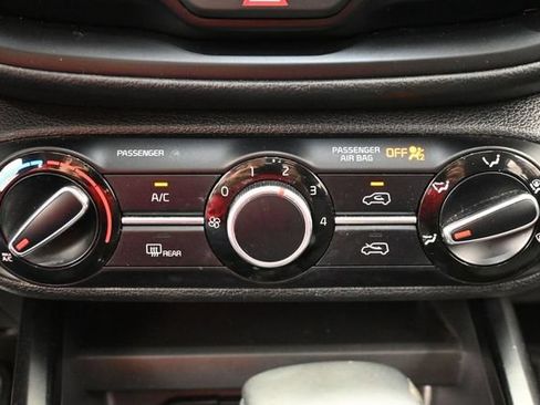 Used 2021 Kia Soul GT-Line FWD image 23