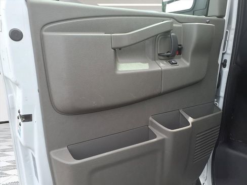 Used 2024 Chevrolet Express 3500 LT w/ LT Preferred Equipment Group RWD image 11