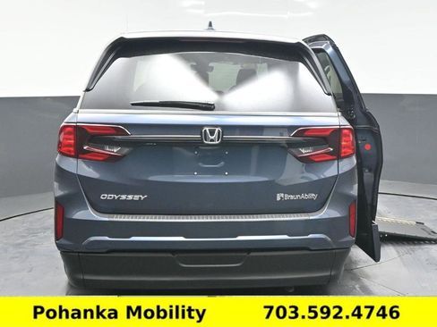 Used 2026 Honda Odyssey EX-L image 21