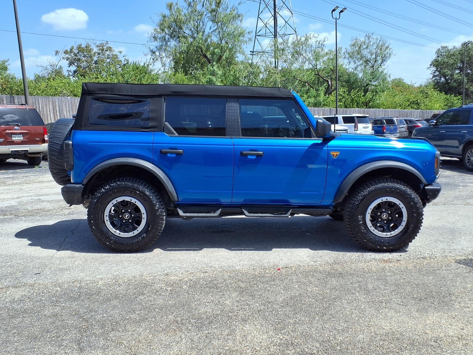 Used 2024 Ford Bronco Badlands w/ Sasquatch Package AWD/4WD image 5