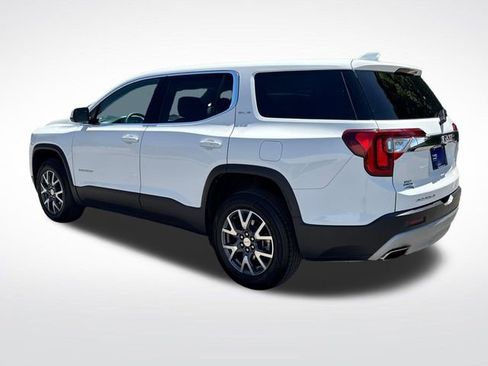 Used 2023 GMC Acadia SLE FWD image 3