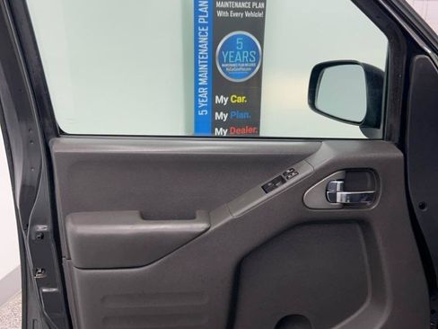 Used 2017 Nissan Frontier SV RWD image 17