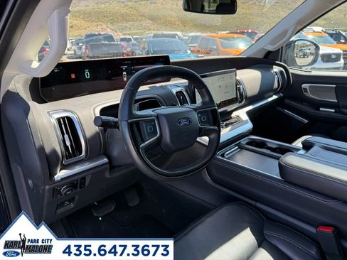 Used 2025 Ford Expedition Max Platinum AWD/4WD image 15