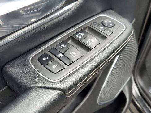 Certified 2022 RAM 1500 Laramie image 7