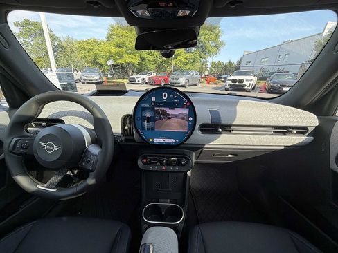 Used 2025 MINI Cooper S FWD image 18