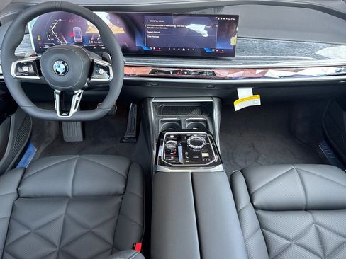 New 2025 BMW 740i image 15