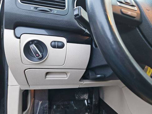 Used 2014 Volkswagen Jetta TDI image 25