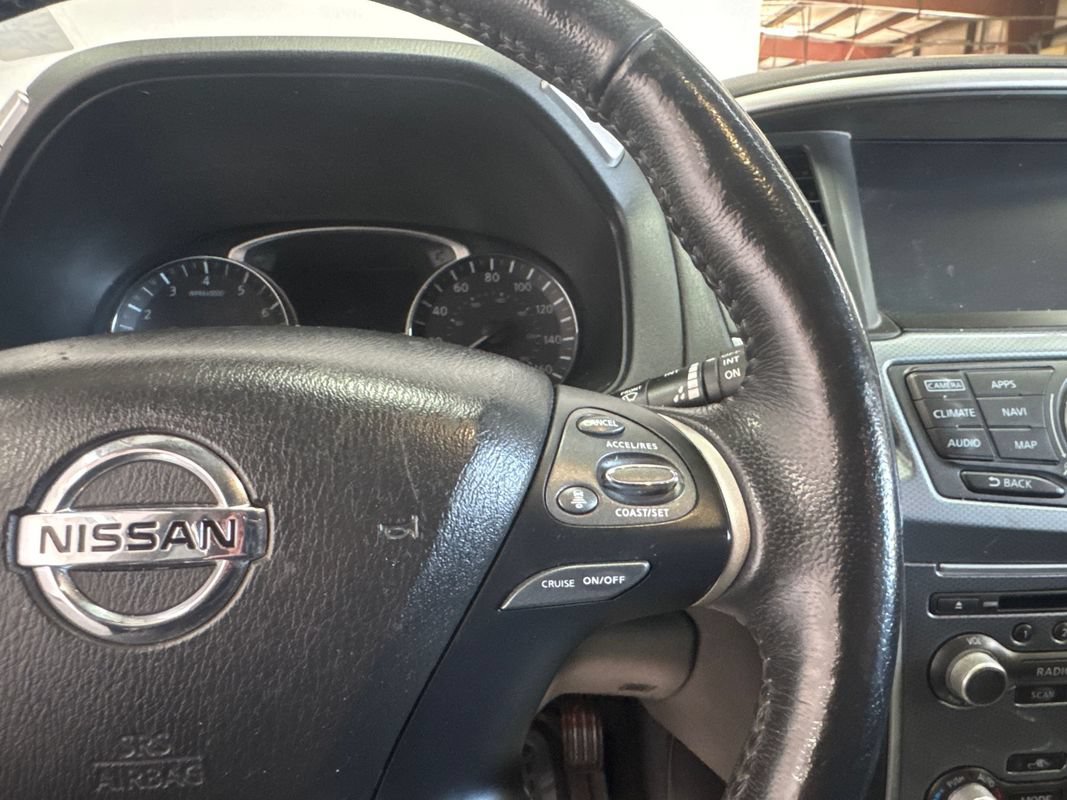 Used 2019 Nissan Pathfinder SL AWD/4WD image 13