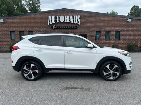 Used 2017 Hyundai Tucson Value AWD/4WD image 7