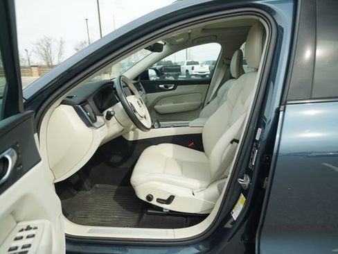 Used 2024 Volvo XC60 B5 Plus w/ Protection Package Premier image 14