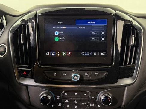 Used 2023 Chevrolet Traverse LT FWD image 22