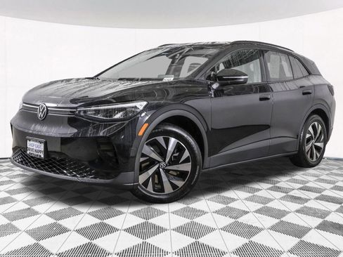 Used 2023 Volkswagen ID.4 2WD image 2